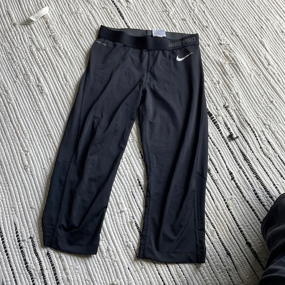 Nike Pro crop leggings